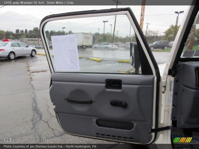 Stone White / Gray 1998 Jeep Wrangler SE 4x4