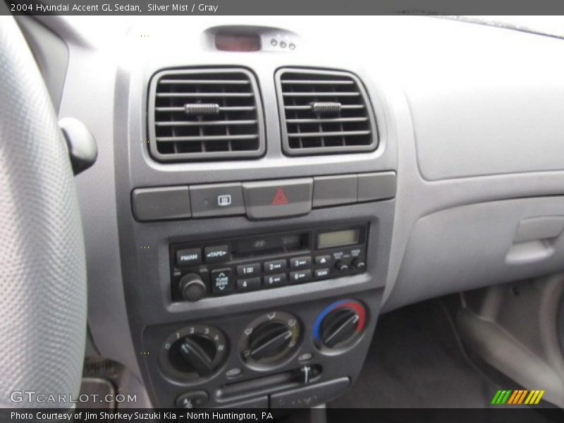 Silver Mist / Gray 2004 Hyundai Accent GL Sedan