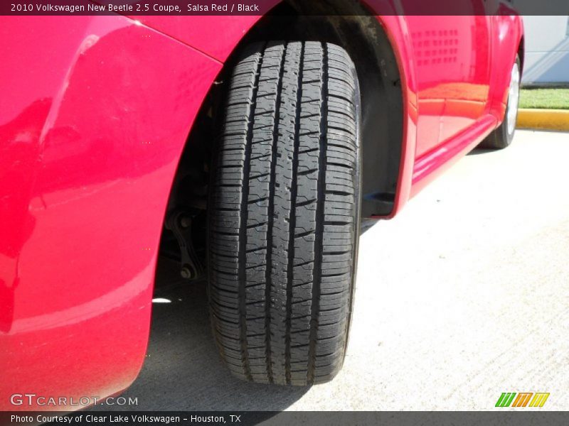 Salsa Red / Black 2010 Volkswagen New Beetle 2.5 Coupe