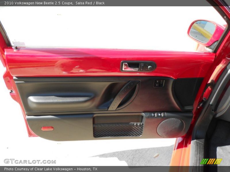 Door Panel of 2010 New Beetle 2.5 Coupe