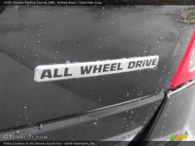 Brilliant Black / Dark Slate Gray 2006 Chrysler Pacifica Touring AWD