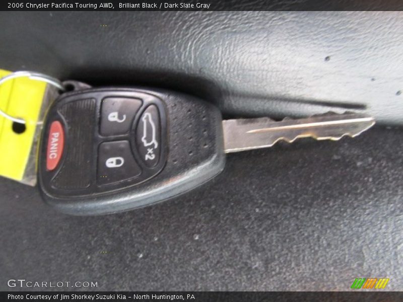 Brilliant Black / Dark Slate Gray 2006 Chrysler Pacifica Touring AWD