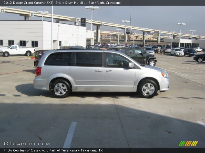 Bright Silver Metallic / Black/Light Graystone 2012 Dodge Grand Caravan SXT