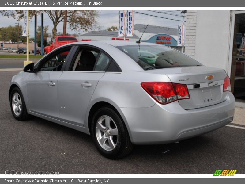 Silver Ice Metallic / Jet Black 2011 Chevrolet Cruze LT