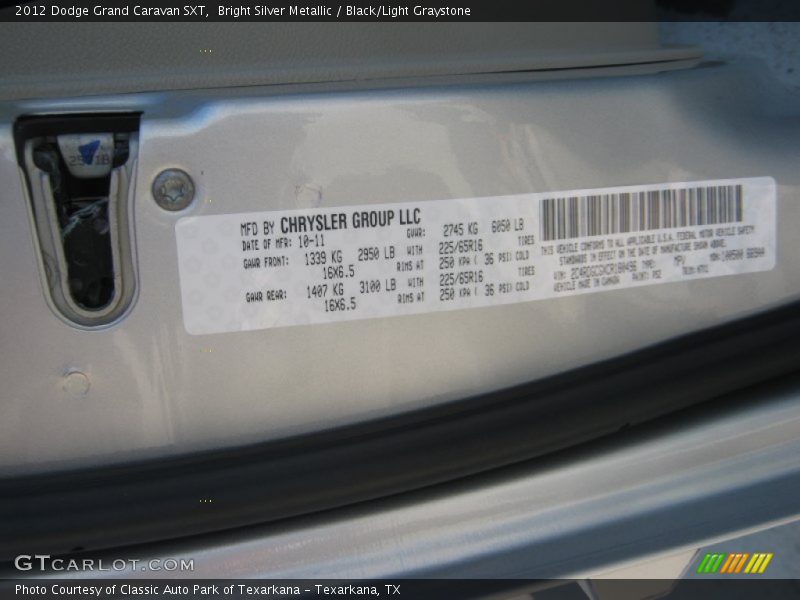 Bright Silver Metallic / Black/Light Graystone 2012 Dodge Grand Caravan SXT