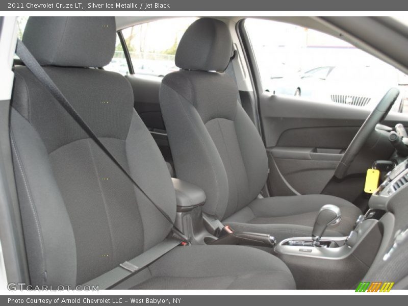 Silver Ice Metallic / Jet Black 2011 Chevrolet Cruze LT