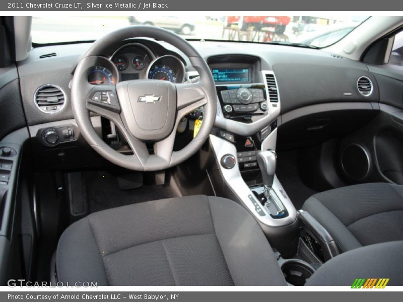 Dashboard of 2011 Cruze LT