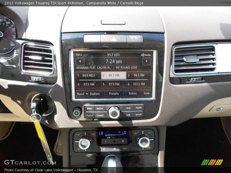 Campanella White / Cornsilk Beige 2012 Volkswagen Touareg TDI Sport 4XMotion