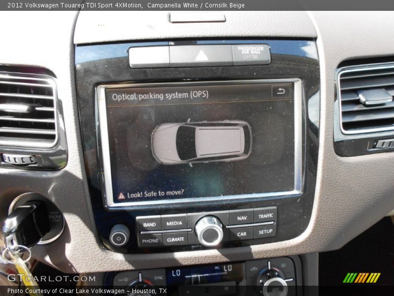 Campanella White / Cornsilk Beige 2012 Volkswagen Touareg TDI Sport 4XMotion
