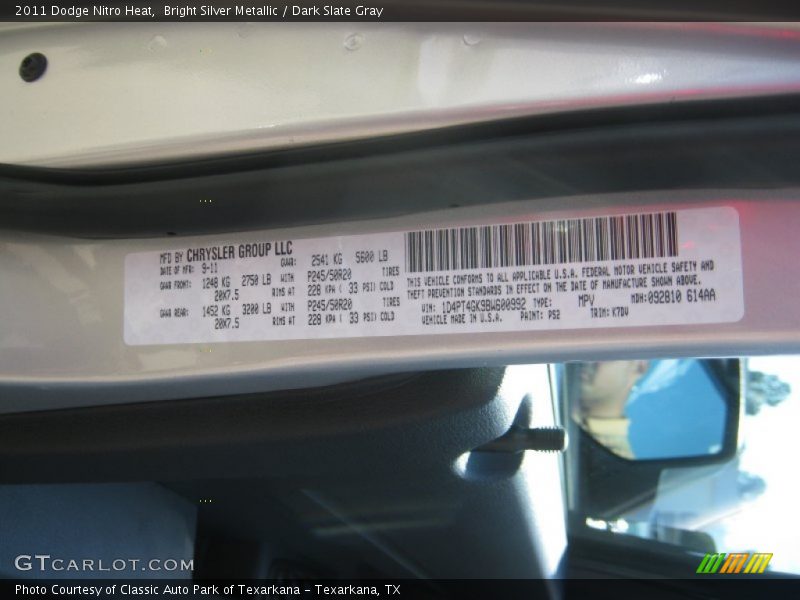 Bright Silver Metallic / Dark Slate Gray 2011 Dodge Nitro Heat