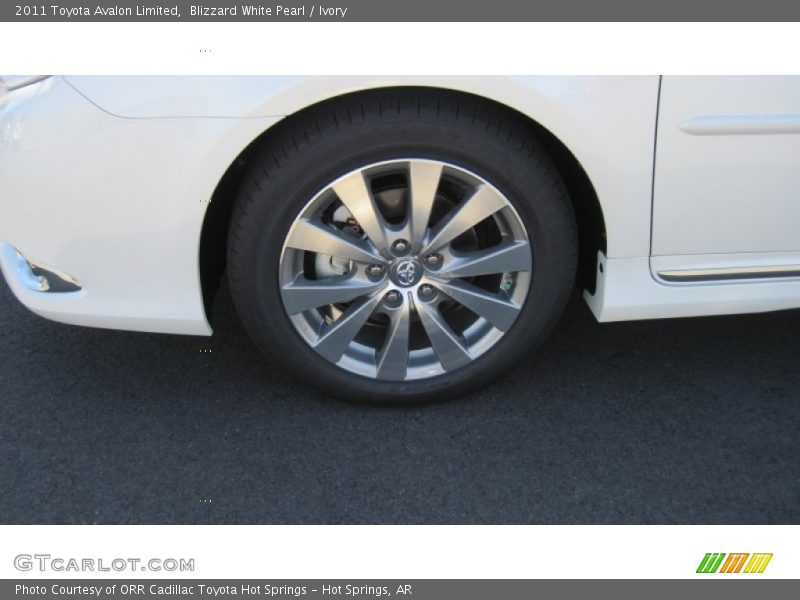 Blizzard White Pearl / Ivory 2011 Toyota Avalon Limited