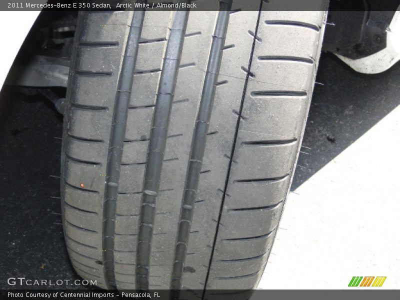 Arctic White / Almond/Black 2011 Mercedes-Benz E 350 Sedan