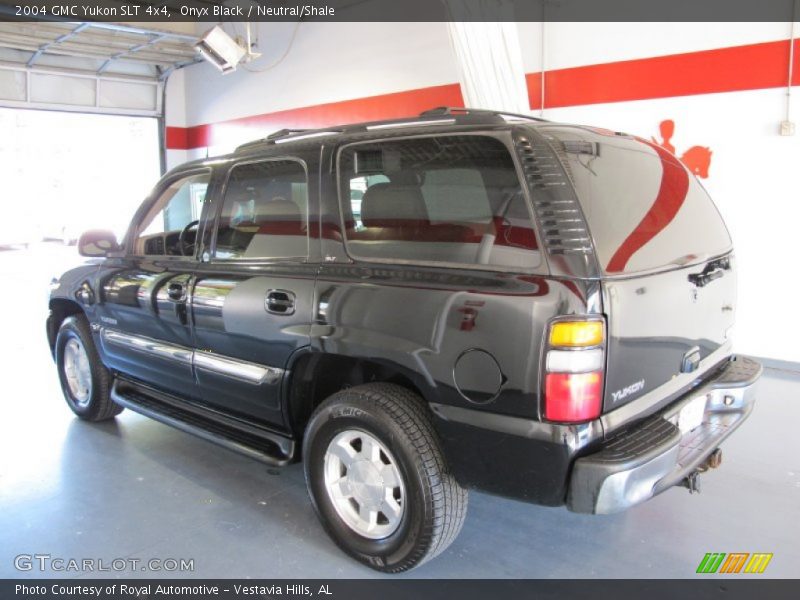 Onyx Black / Neutral/Shale 2004 GMC Yukon SLT 4x4
