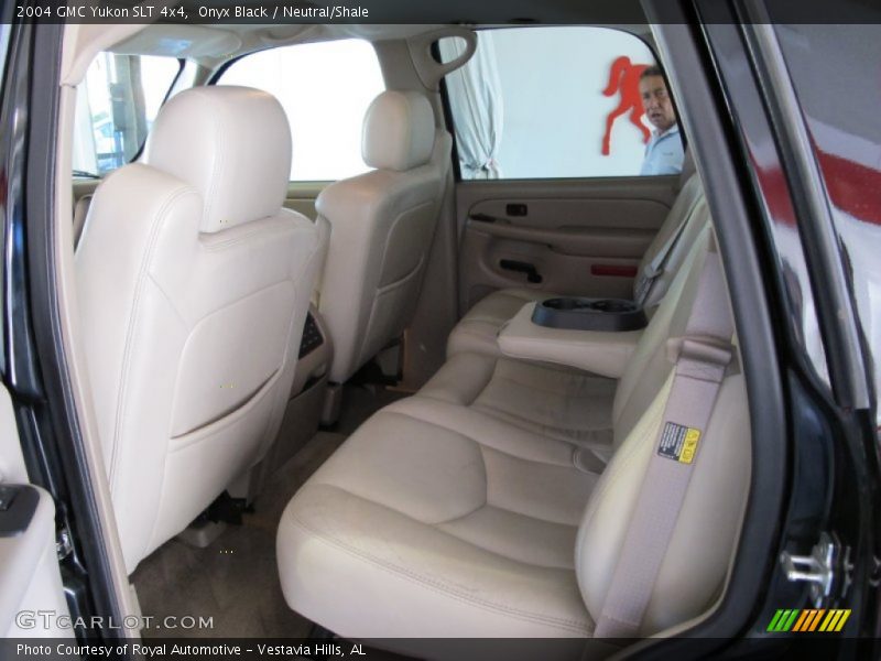 Onyx Black / Neutral/Shale 2004 GMC Yukon SLT 4x4