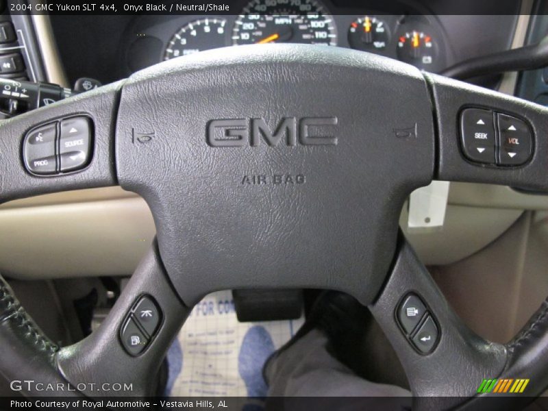 Onyx Black / Neutral/Shale 2004 GMC Yukon SLT 4x4