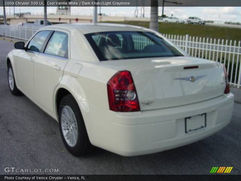 Cool Vanilla White / Dark Khaki/Light Graystone 2009 Chrysler 300 LX