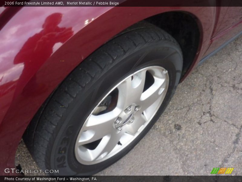 Merlot Metallic / Pebble Beige 2006 Ford Freestyle Limited AWD