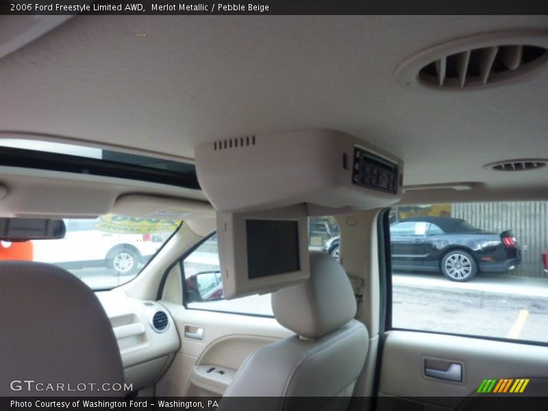 Merlot Metallic / Pebble Beige 2006 Ford Freestyle Limited AWD