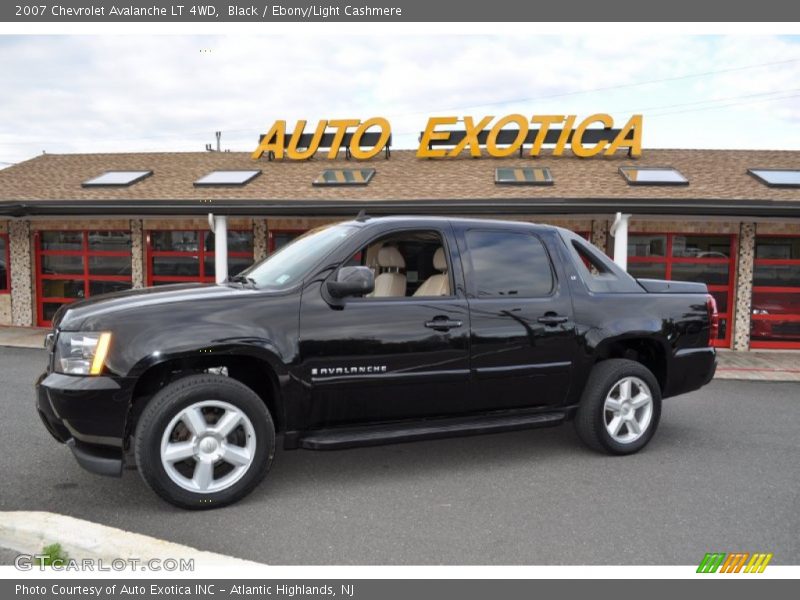 Black / Ebony/Light Cashmere 2007 Chevrolet Avalanche LT 4WD