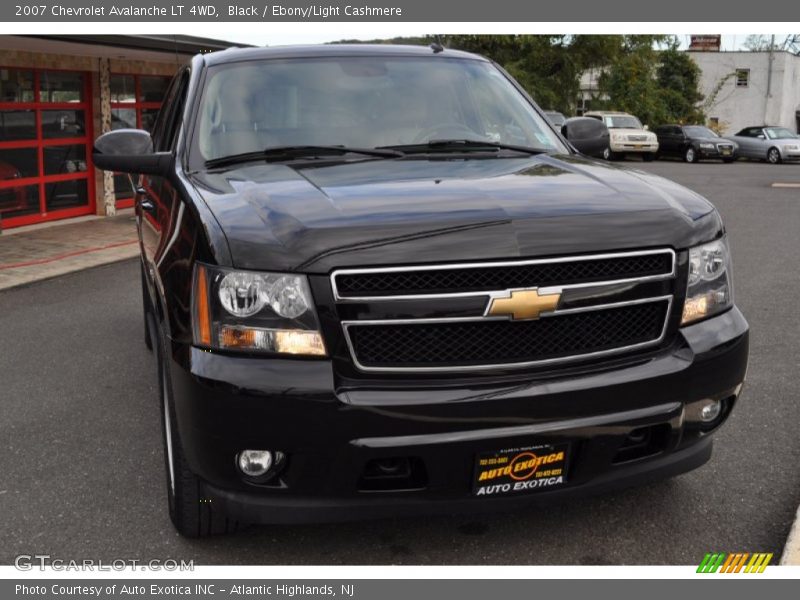 Black / Ebony/Light Cashmere 2007 Chevrolet Avalanche LT 4WD