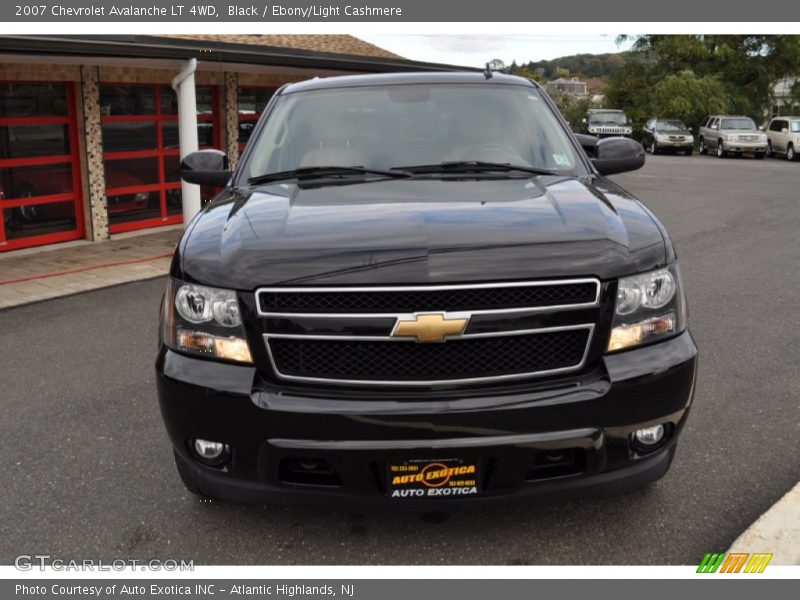 Black / Ebony/Light Cashmere 2007 Chevrolet Avalanche LT 4WD