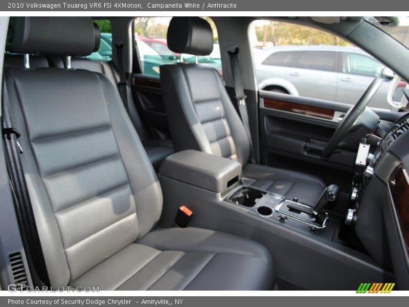Campanella White / Anthracite 2010 Volkswagen Touareg VR6 FSI 4XMotion