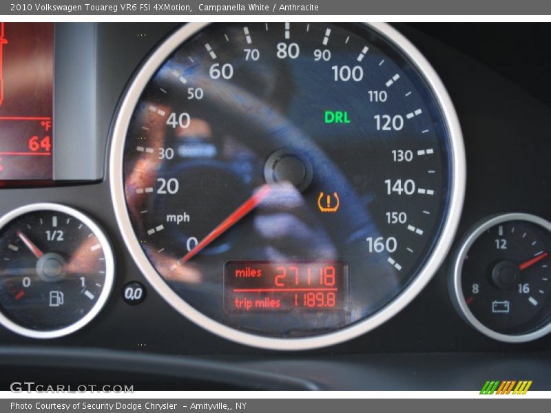 Campanella White / Anthracite 2010 Volkswagen Touareg VR6 FSI 4XMotion