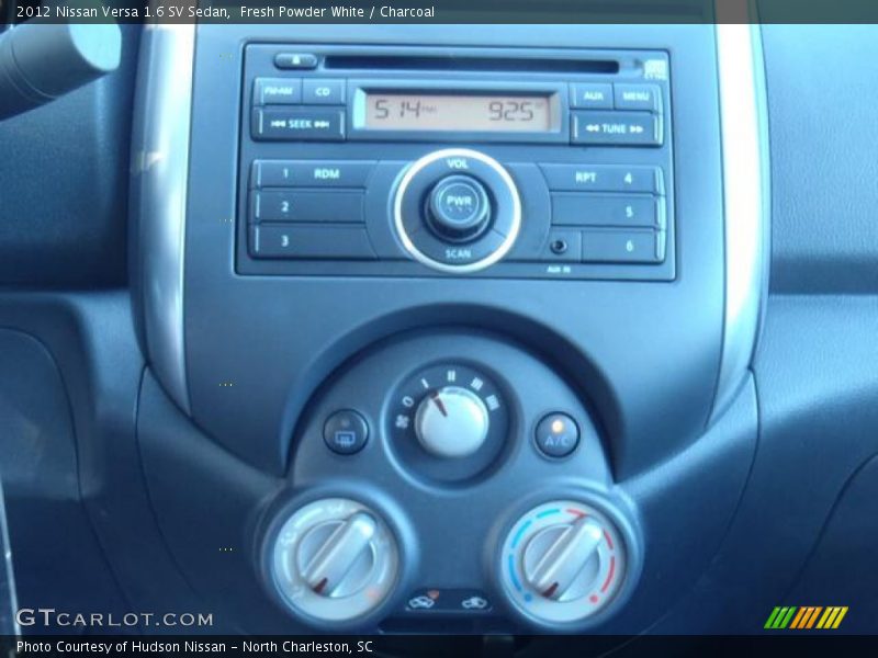 Fresh Powder White / Charcoal 2012 Nissan Versa 1.6 SV Sedan