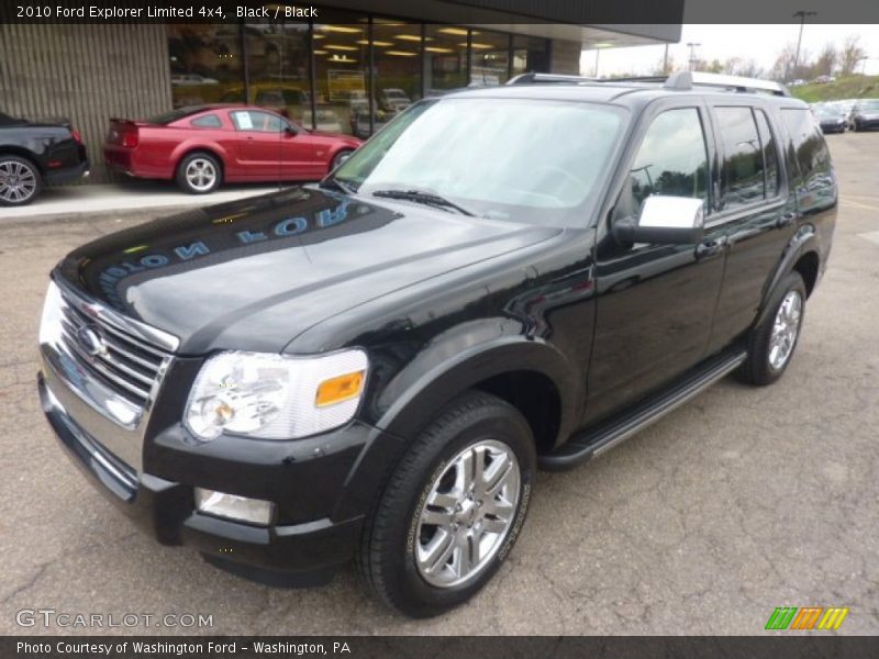 Front 3/4 View of 2010 Explorer Limited 4x4