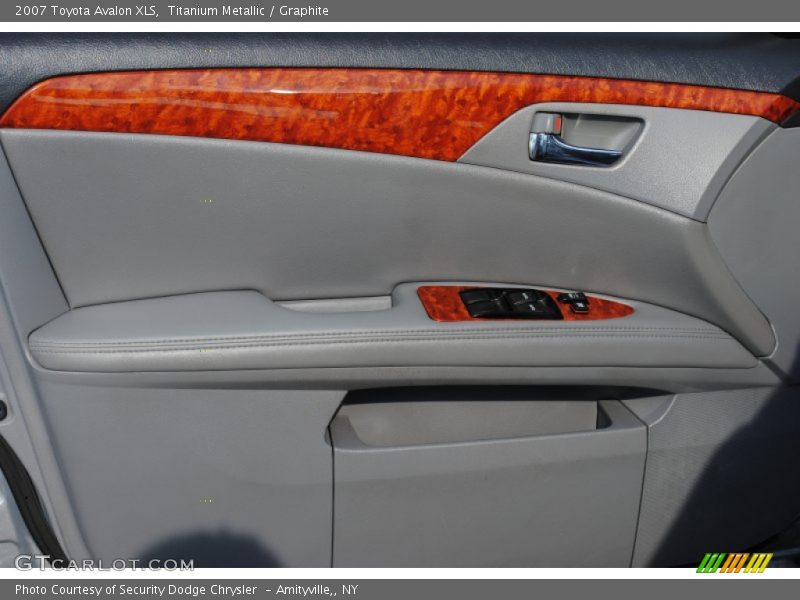 Titanium Metallic / Graphite 2007 Toyota Avalon XLS