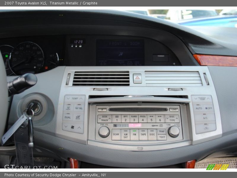 Titanium Metallic / Graphite 2007 Toyota Avalon XLS