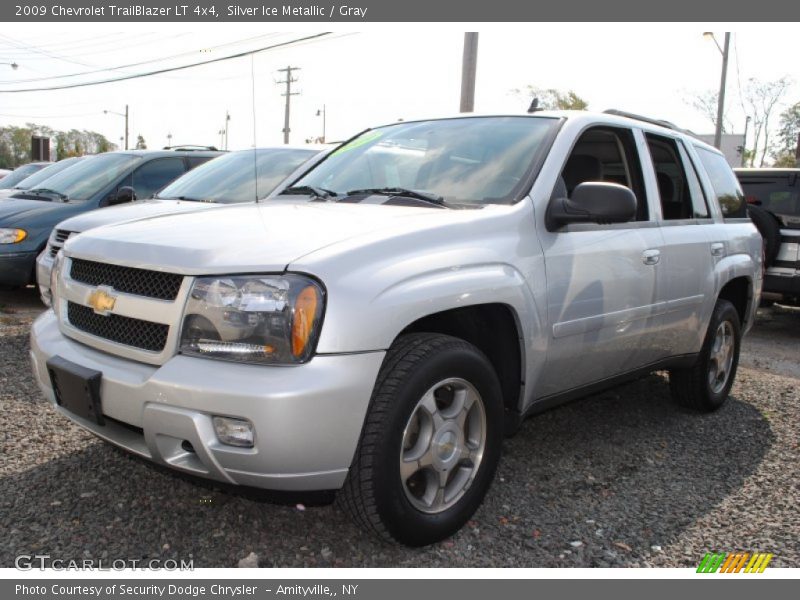 Silver Ice Metallic / Gray 2009 Chevrolet TrailBlazer LT 4x4