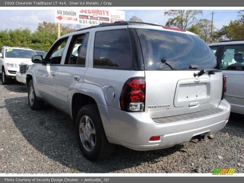 Silver Ice Metallic / Gray 2009 Chevrolet TrailBlazer LT 4x4