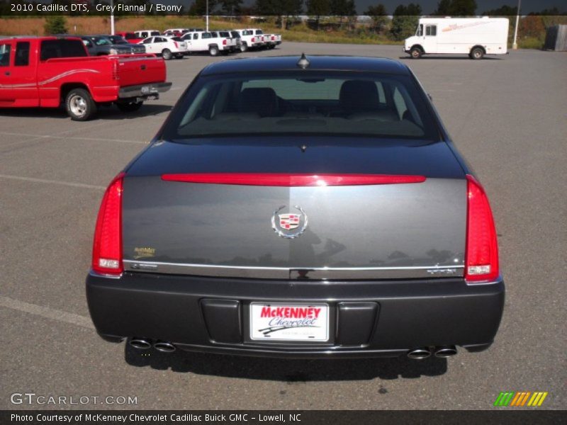 Grey Flannel / Ebony 2010 Cadillac DTS