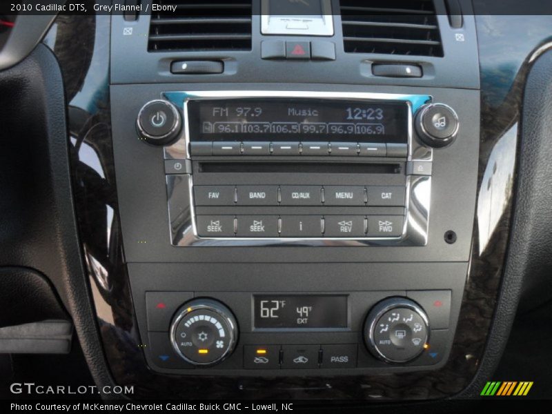 Grey Flannel / Ebony 2010 Cadillac DTS