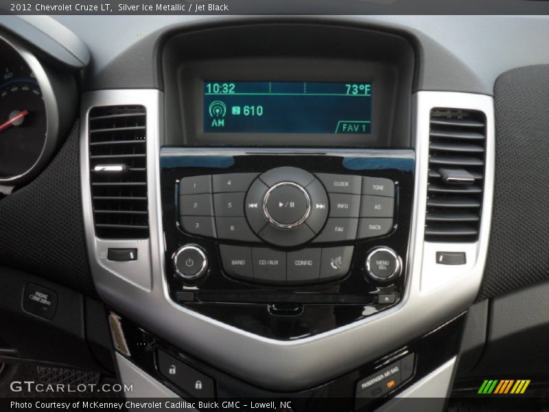 Controls of 2012 Cruze LT