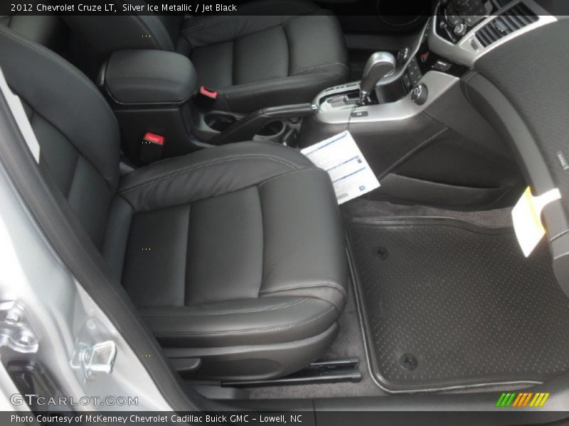 Silver Ice Metallic / Jet Black 2012 Chevrolet Cruze LT