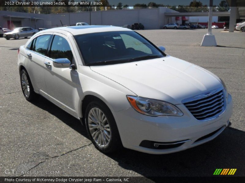 Bright White / Black 2012 Chrysler 200 Limited Sedan