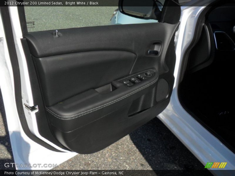 Bright White / Black 2012 Chrysler 200 Limited Sedan