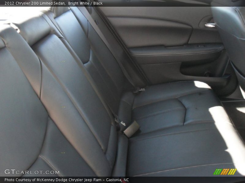 Bright White / Black 2012 Chrysler 200 Limited Sedan