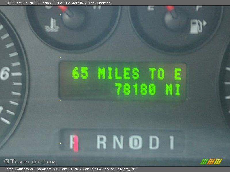 True Blue Metallic / Dark Charcoal 2004 Ford Taurus SE Sedan