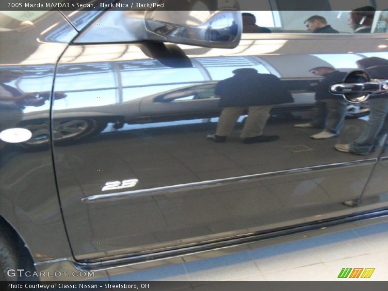Black Mica / Black/Red 2005 Mazda MAZDA3 s Sedan