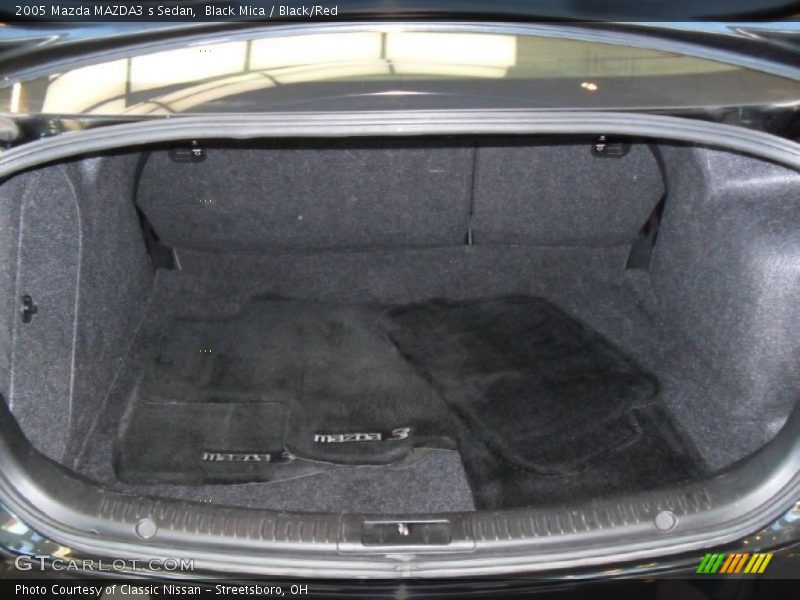 Black Mica / Black/Red 2005 Mazda MAZDA3 s Sedan