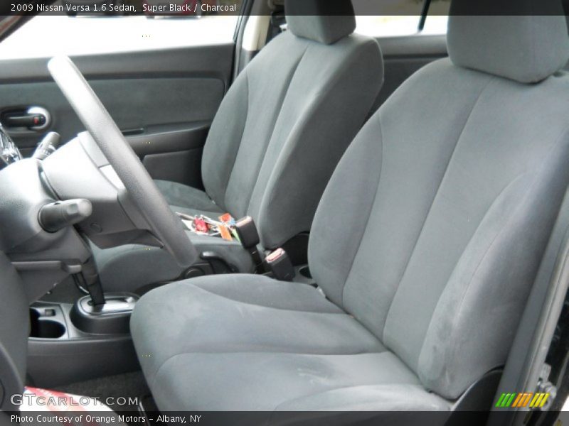 Super Black / Charcoal 2009 Nissan Versa 1.6 Sedan