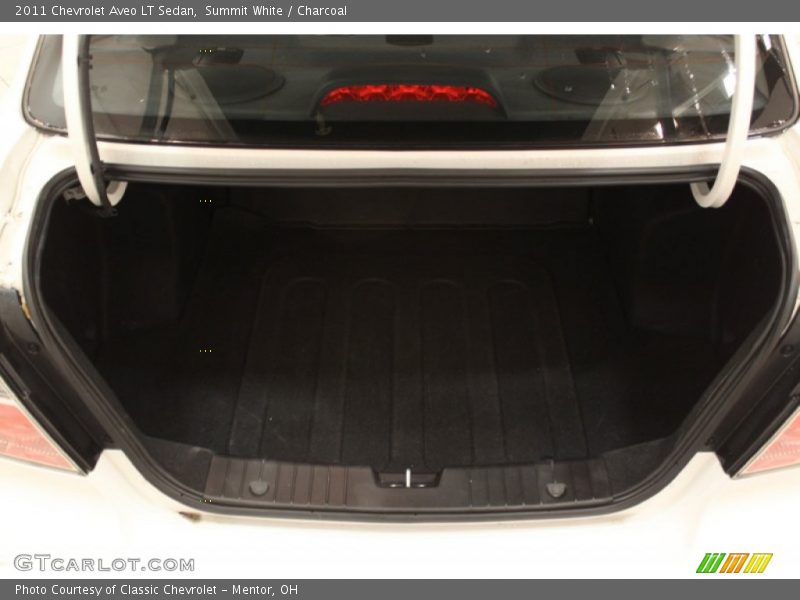 Summit White / Charcoal 2011 Chevrolet Aveo LT Sedan