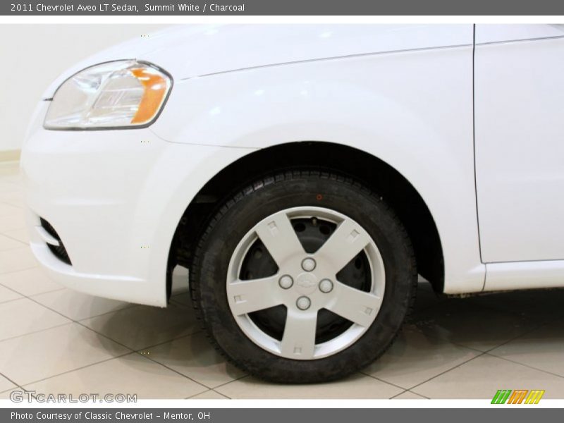 Summit White / Charcoal 2011 Chevrolet Aveo LT Sedan