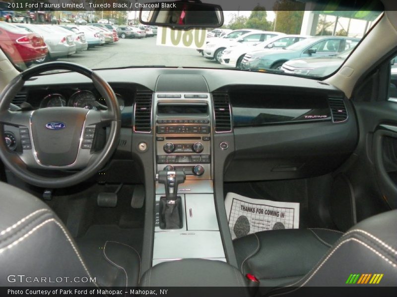 Tuxedo Black / Charcoal Black 2011 Ford Taurus Limited