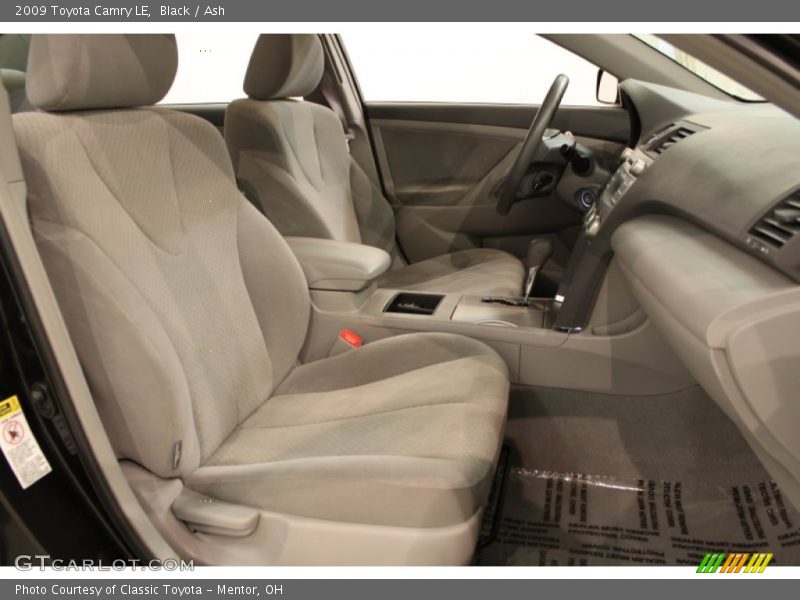 Black / Ash 2009 Toyota Camry LE