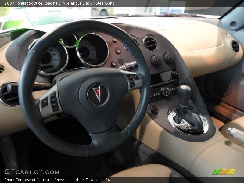 Dashboard of 2007 Solstice Roadster