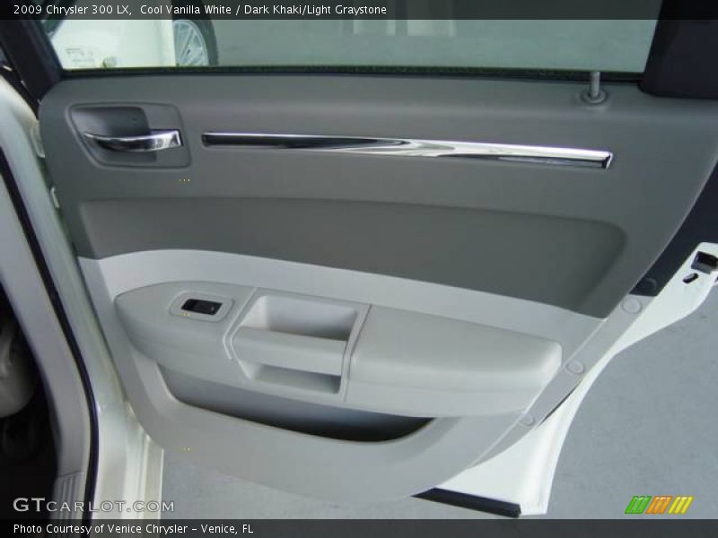 Cool Vanilla White / Dark Khaki/Light Graystone 2009 Chrysler 300 LX